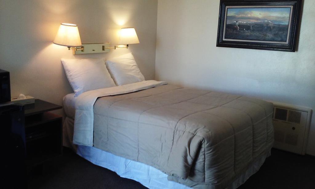 Cliff Palace Motel Blanding Ngoại thất bức ảnh