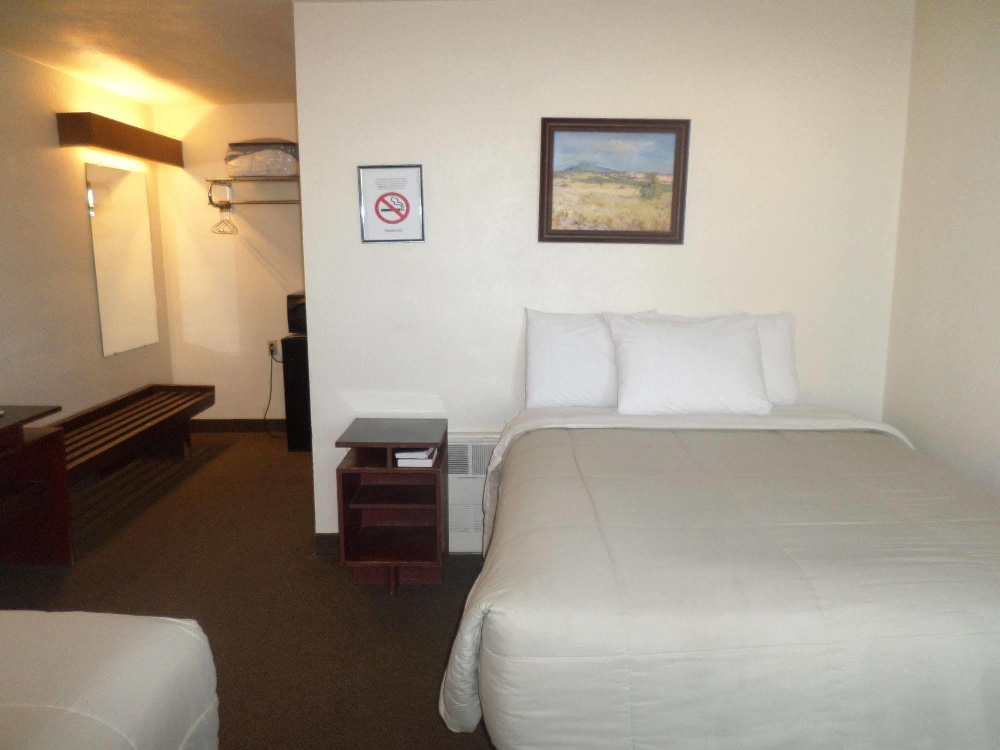 Cliff Palace Motel Blanding Ngoại thất bức ảnh